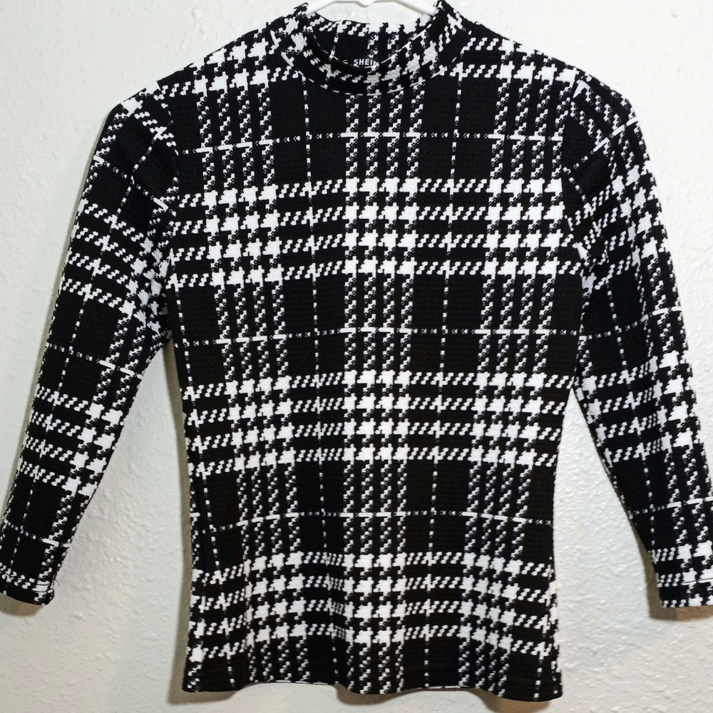 Plaid top